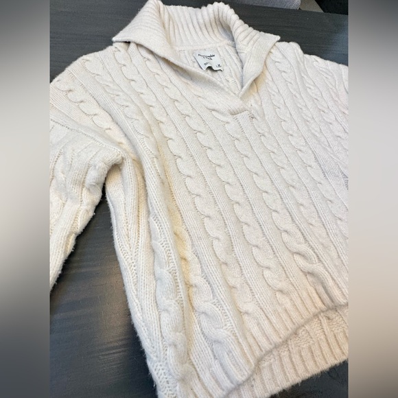 Abercrombie&Fitch Cable Collar Sweater Cream size M - Picture 2 of 7
